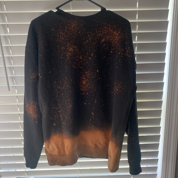 Yellowstone Sweatshirt - Picture 7 of 7